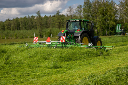 Ворошилка роторная P8-890 (8 роторов, ширина 8,90 м.)